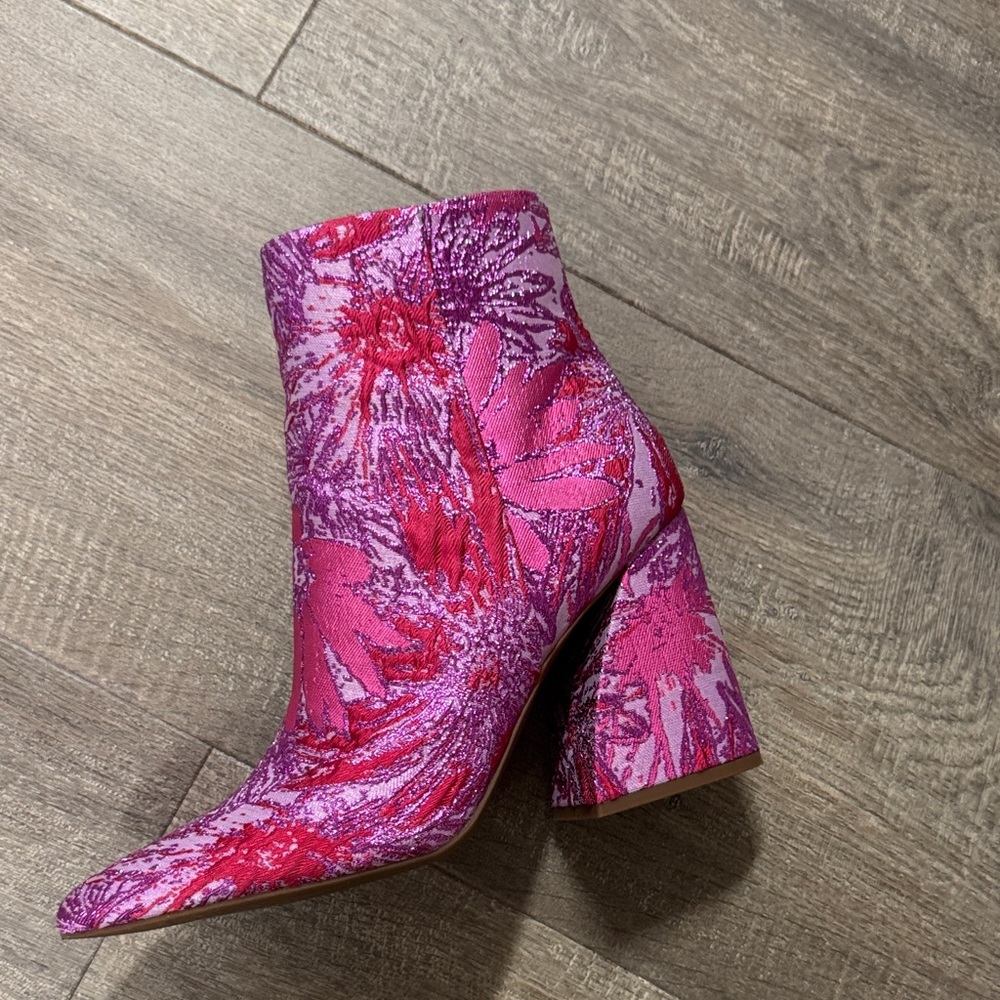 Gianni Bini Pink Floral Chunky Heel Boots